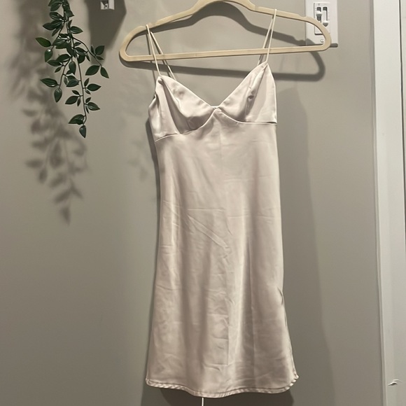 PRINCESS POLLY champagne satin mini dress - Picture 3 of 3